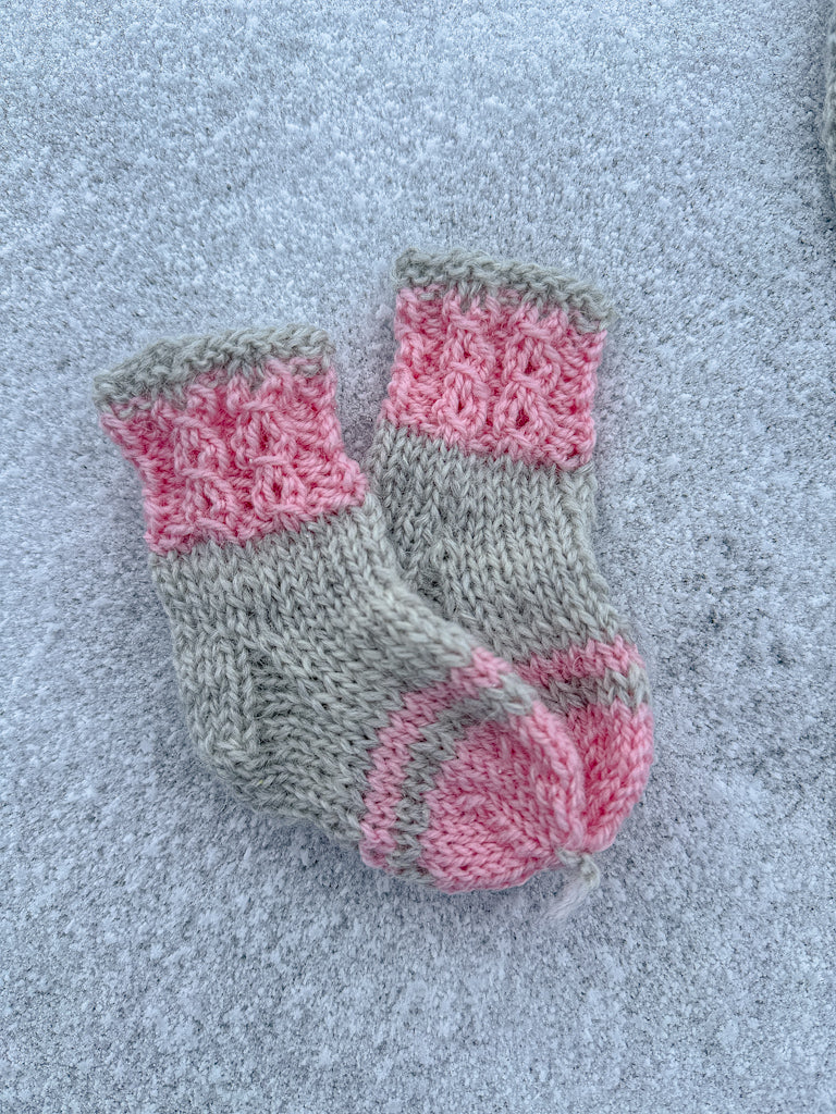 Babysett- ferdig strikket